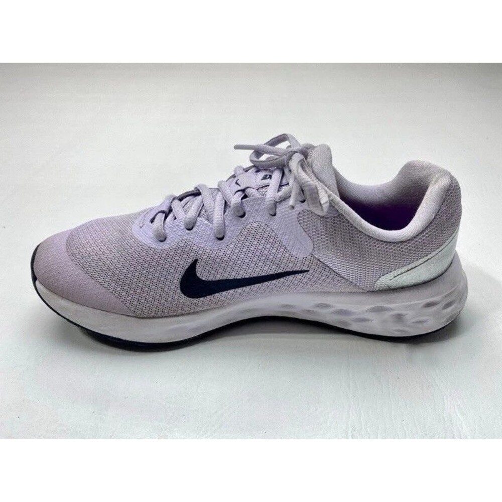 Nike Revolution 6 Size 6Y W7.5 Running Shoes Lilac Silver Sneaker DD1096 500
